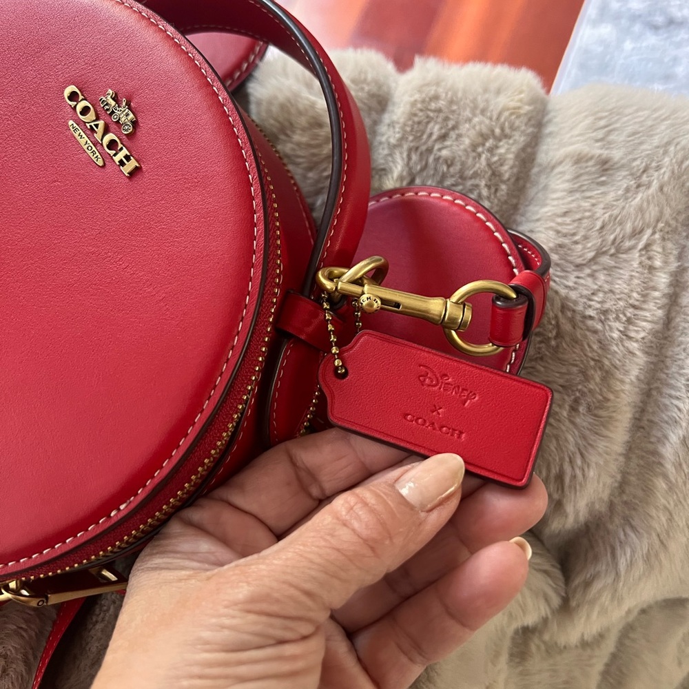 New Coach Mickey Red Round head Leather Crossbody Bag! - Picture 5 of 10